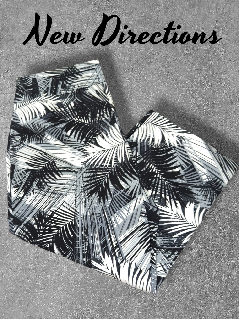 🌺NEW-new directions Black, White & Gray Tropical Palm Print Leggings